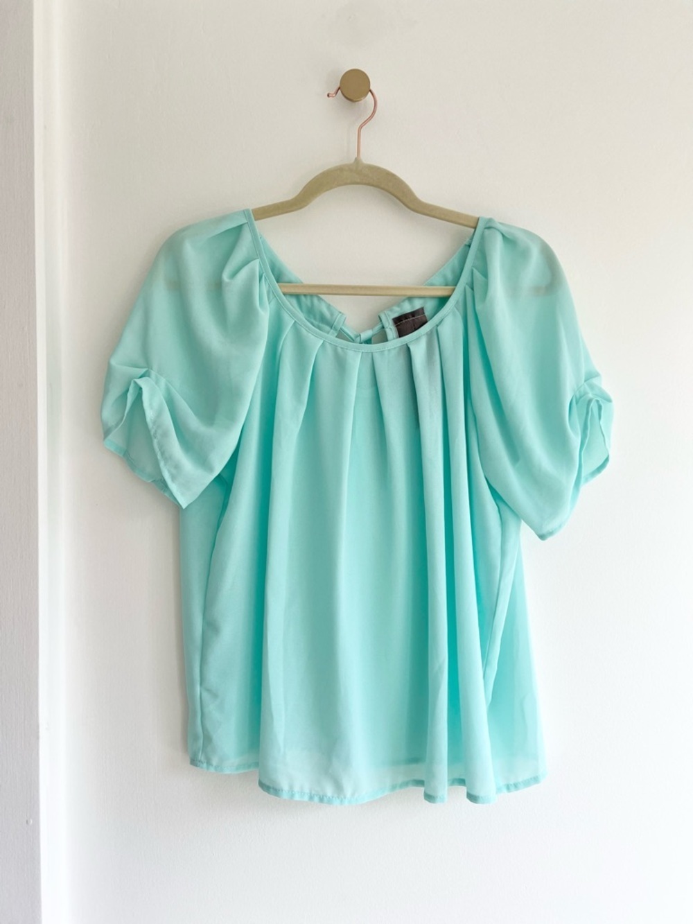 Moon Collection Mint Puff Sleeve Blouse with Bow Tie in The Back | Women’s M